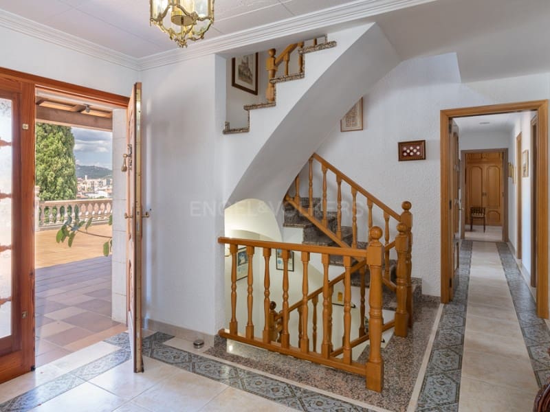 5 soverom Villa til salgs i Sant Feliu de Guixols med svømmebasseng garasje - € 1 300 000 (Ref: 8352549)