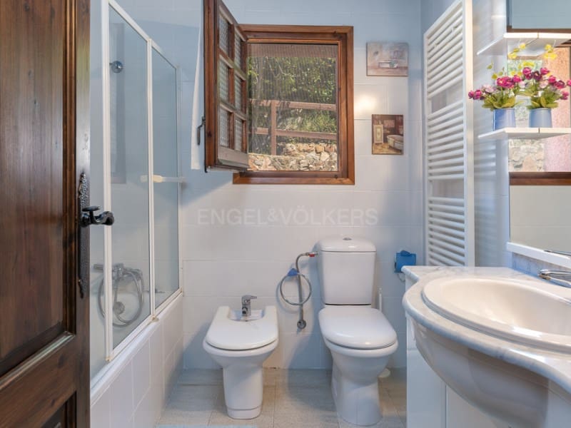 4 soveværelse Villa til salg i Arbucies med garage - € 460.000 (Ref: 8377772)