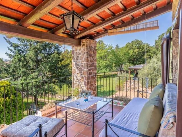 4 bedroom Villa for sale in Arbúcies with garage - € 460,000 (Ref: 8377772)