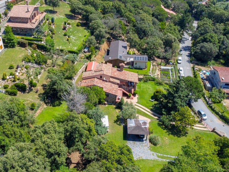 4 soveværelse Villa til salg i Arbucies med garage - € 460.000 (Ref: 8377772)