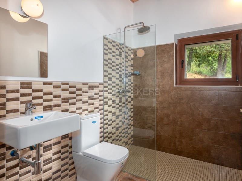 3 soverom Finca/Herregård til salgs i Les Planes d'Hostoles - € 675 000 (Ref: 8410084)