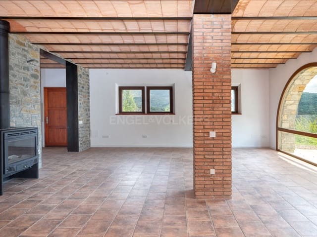 3 chambre Finca/Maison de Campagne à vendre à Les Planes d'Hostoles - 675 000 € (Ref: 8410084)