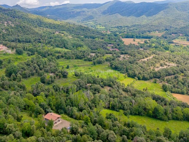 3 chambre Finca/Maison de Campagne à vendre à Les Planes d'Hostoles - 675 000 € (Ref: 8410084)