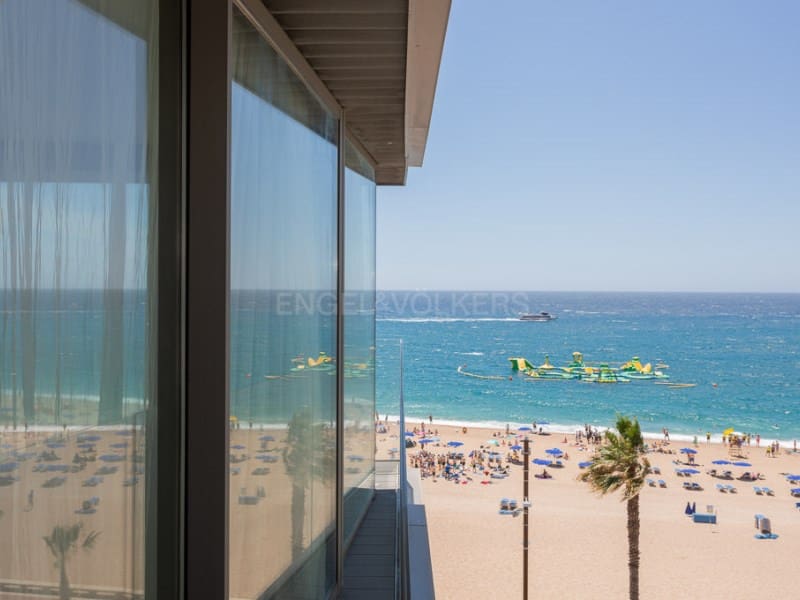 3 slaapkamer Flat te koop in Lloret de Mar - € 749.000 (Ref: 8419984)