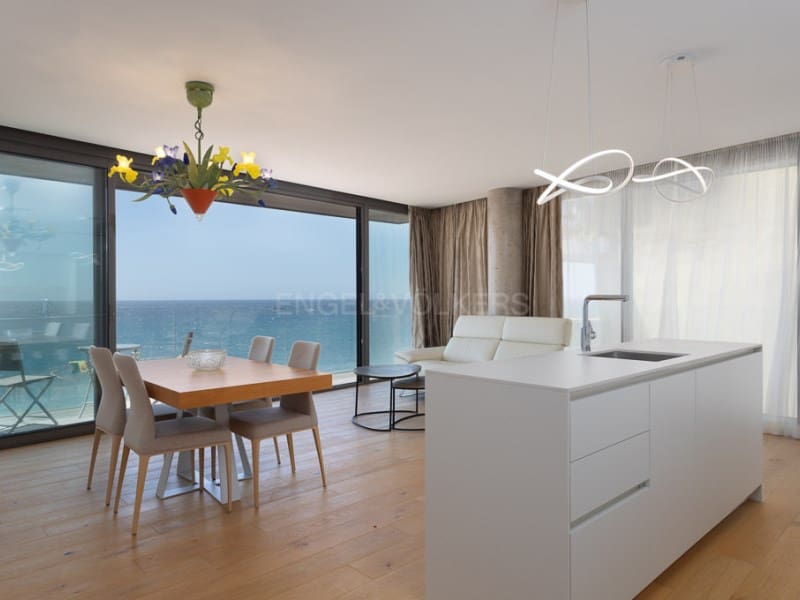 3 slaapkamer Flat te koop in Lloret de Mar - € 749.000 (Ref: 8419984)