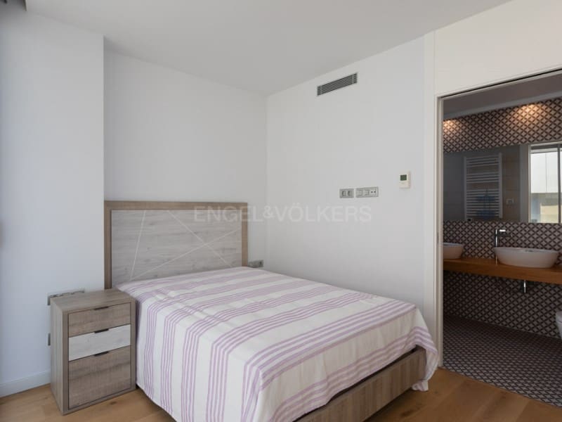 3 slaapkamer Flat te koop in Lloret de Mar - € 749.000 (Ref: 8419984)