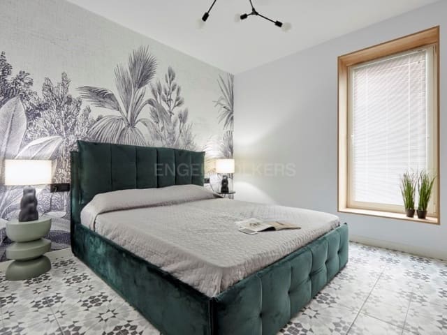 4 bedroom Villa for sale in Centre, Lloret de Mar - € 370,000 (Ref: 8423619)