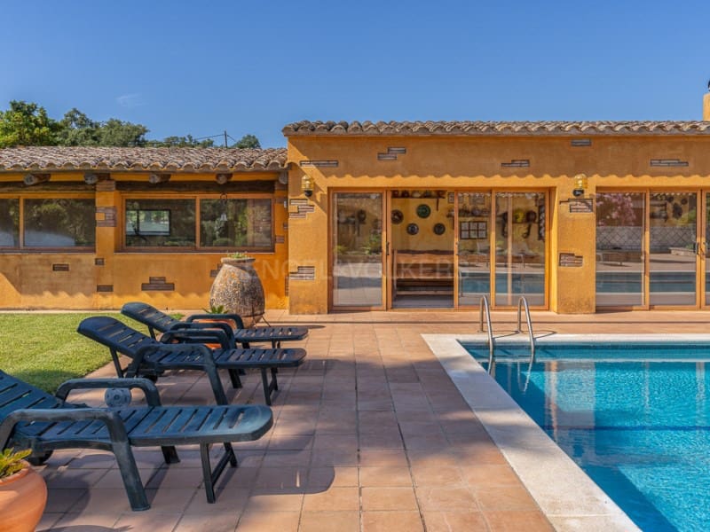 4 soverom Finca/Herregård til salgs i Calonge i Sant Antoni med svømmebasseng garasje - € 2 300 000 (Ref: 8434537)