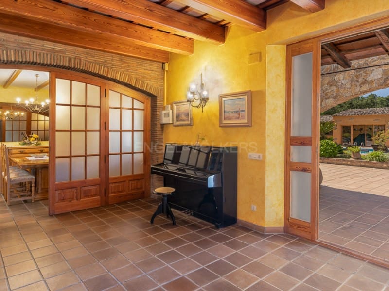 4 soverom Finca/Herregård til salgs i Calonge i Sant Antoni med svømmebasseng garasje - € 2 300 000 (Ref: 8434537)