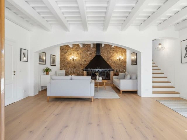 4 bedroom Finca/Country House for sale in Calonge i Sant Antoni with pool garage - € 2,300,000 (Ref: 8434537)