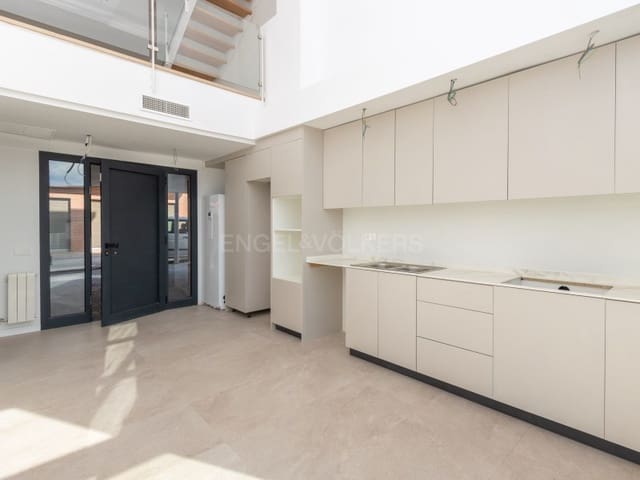 3 bedroom Townhouse for sale in Hostalric with garage - € 350,000 (Ref: 8451014)