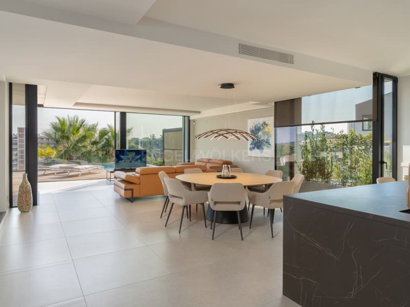 5 makuuhuone Huvila myytävänä paikassa Sant Feliu de Guixols mukana uima-altaan 
autotalli - 1 980 000 € (Ref: 8464149)