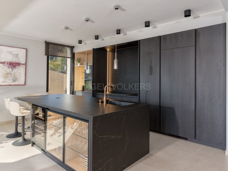 5 makuuhuone Huvila myytävänä paikassa Sant Feliu de Guixols mukana uima-altaan 
autotalli - 1 980 000 € (Ref: 8464149)