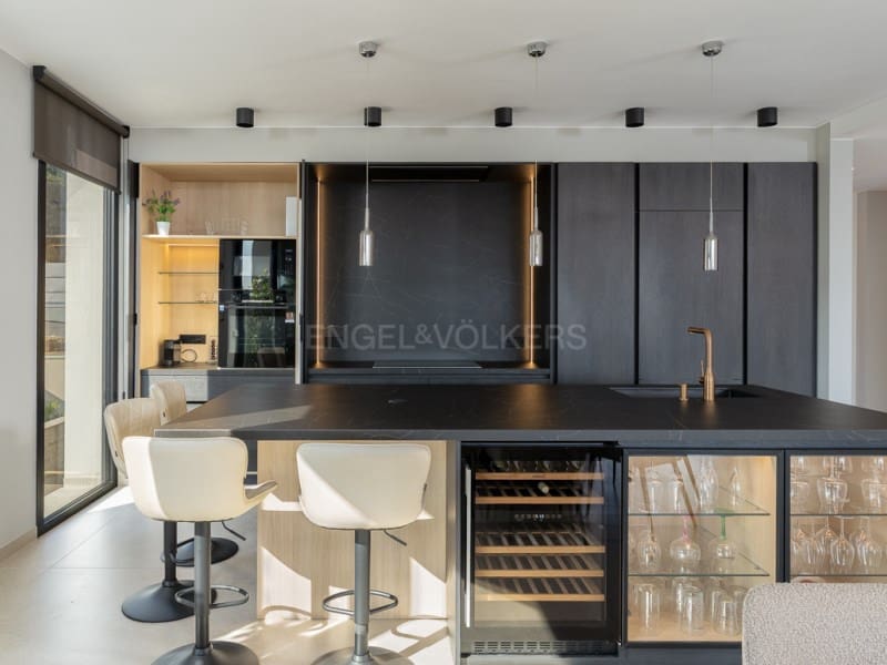 5 makuuhuone Huvila myytävänä paikassa Sant Feliu de Guixols mukana uima-altaan 
autotalli - 1 980 000 € (Ref: 8464149)