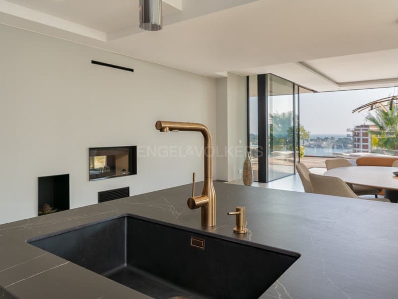 5 makuuhuone Huvila myytävänä paikassa Sant Feliu de Guixols mukana uima-altaan 
autotalli - 1 980 000 € (Ref: 8464149)