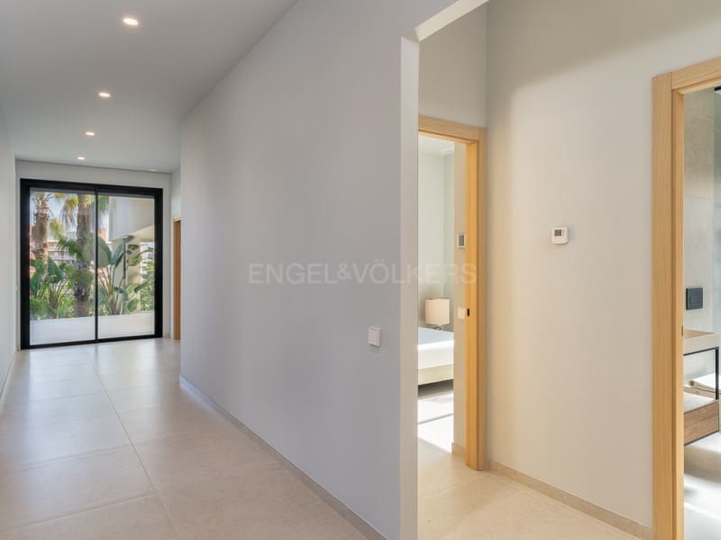 5 makuuhuone Huvila myytävänä paikassa Sant Feliu de Guixols mukana uima-altaan 
autotalli - 1 980 000 € (Ref: 8464149)