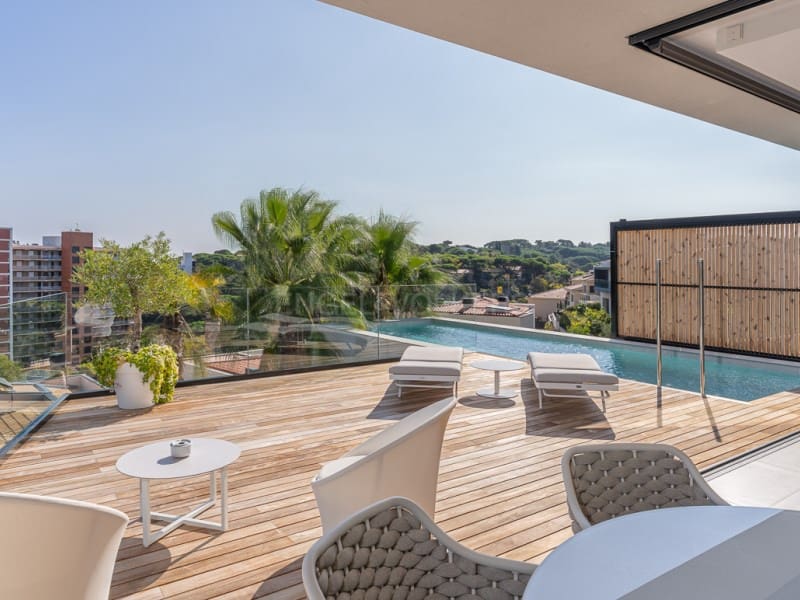 5 makuuhuone Huvila myytävänä paikassa Sant Feliu de Guixols mukana uima-altaan 
autotalli - 1 980 000 € (Ref: 8464149)