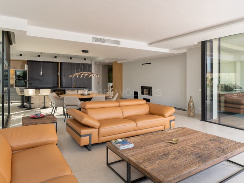 5 makuuhuone Huvila myytävänä paikassa Sant Feliu de Guixols mukana uima-altaan 
autotalli - 1 980 000 € (Ref: 8464149)