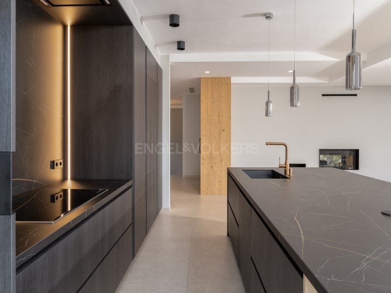 5 makuuhuone Huvila myytävänä paikassa Sant Feliu de Guixols mukana uima-altaan 
autotalli - 1 980 000 € (Ref: 8464149)