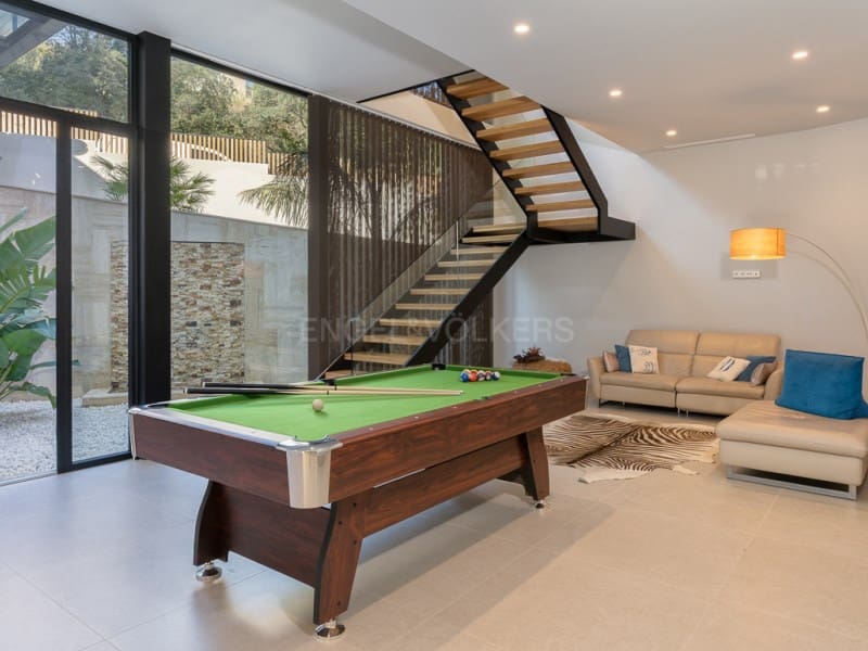 5 makuuhuone Huvila myytävänä paikassa Sant Feliu de Guixols mukana uima-altaan 
autotalli - 1 980 000 € (Ref: 8464149)