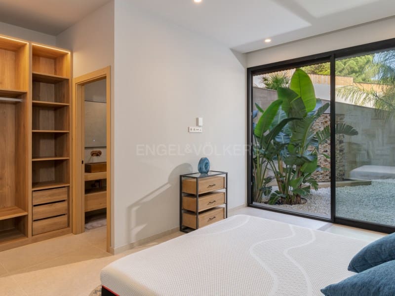 5 makuuhuone Huvila myytävänä paikassa Sant Feliu de Guixols mukana uima-altaan 
autotalli - 1 980 000 € (Ref: 8464149)