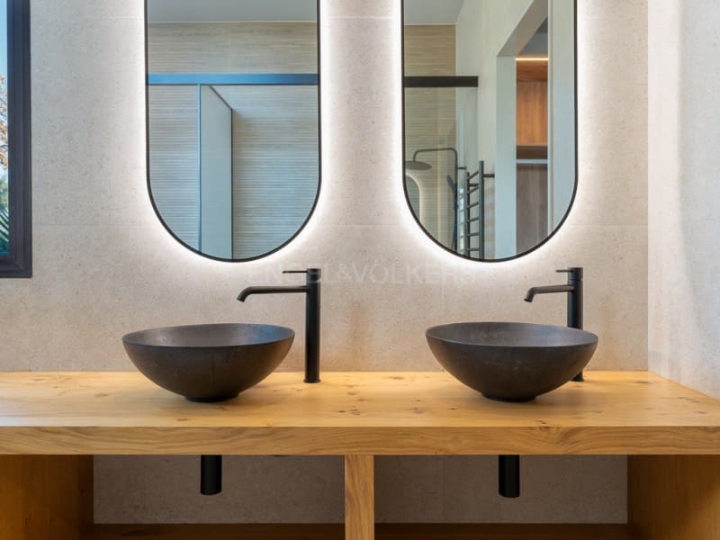 5 makuuhuone Huvila myytävänä paikassa Sant Feliu de Guixols mukana uima-altaan 
autotalli - 1 980 000 € (Ref: 8464149)