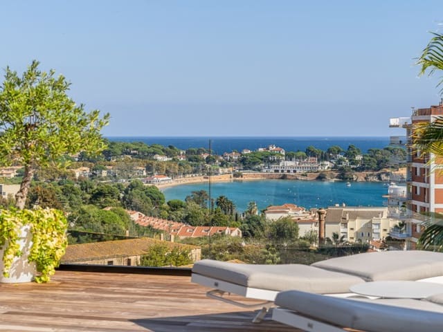 5 makuuhuone Huvila myytävänä paikassa Sant Feliu de Guíxols mukana uima-altaan 
autotalli - 1 980 000 € (Ref: 8464149)