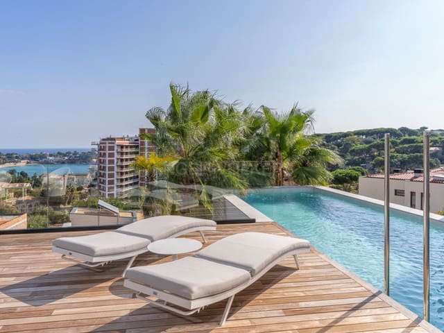 5 makuuhuone Huvila myytävänä paikassa Sant Feliu de Guíxols mukana uima-altaan 
autotalli - 1 980 000 € (Ref: 8464149)