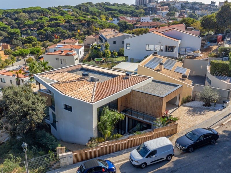 5 makuuhuone Huvila myytävänä paikassa Sant Feliu de Guixols mukana uima-altaan 
autotalli - 1 980 000 € (Ref: 8464149)