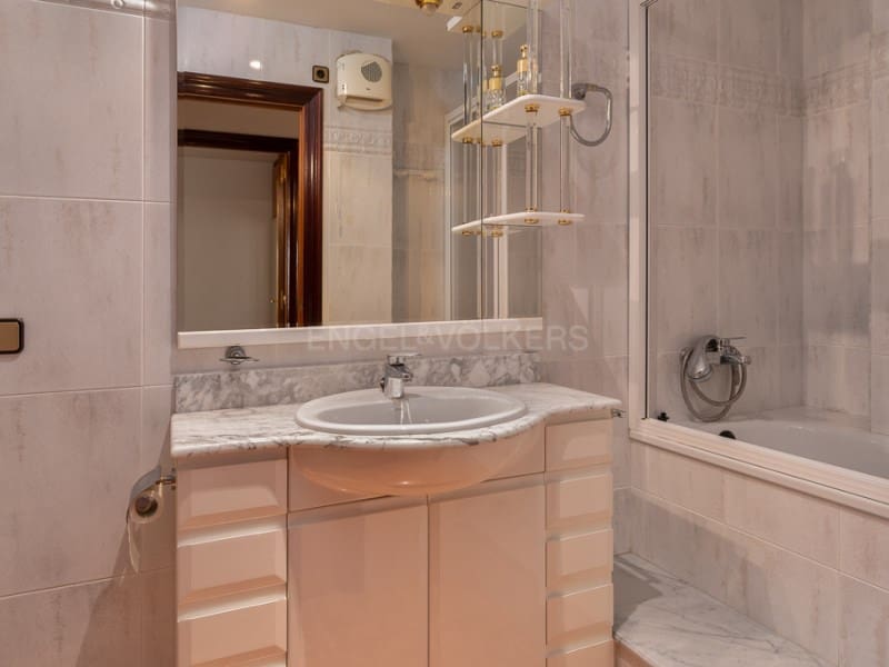 3 soveværelse Byhus til salg i Blanes med garage - € 660.000 (Ref: 8468224)