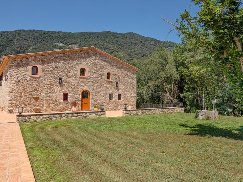 6 soveværelse Finca/Landehus til salg i La Cellera de Ter med swimmingpool - € 1.800.000 (Ref: 8472751)