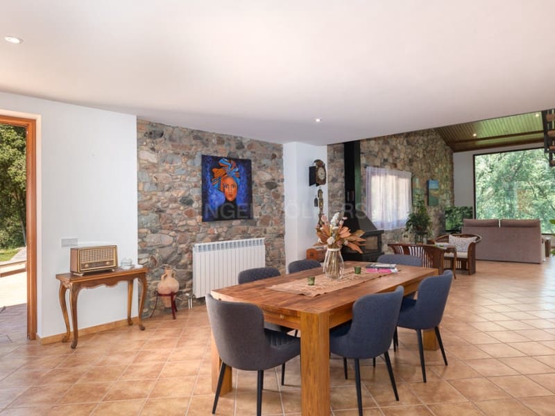 6 soveværelse Finca/Landehus til salg i La Cellera de Ter med swimmingpool - € 1.800.000 (Ref: 8472751)