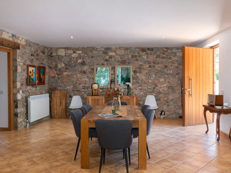 6 soveværelse Finca/Landehus til salg i La Cellera de Ter med swimmingpool - € 1.800.000 (Ref: 8472751)