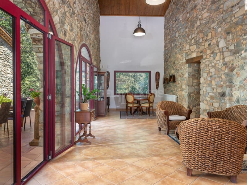 6 soveværelse Finca/Landehus til salg i La Cellera de Ter med swimmingpool - € 1.800.000 (Ref: 8472751)