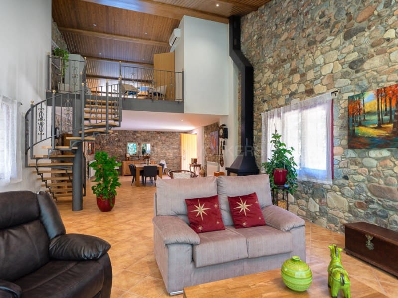 6 soveværelse Finca/Landehus til salg i La Cellera de Ter med swimmingpool - € 1.800.000 (Ref: 8472751)