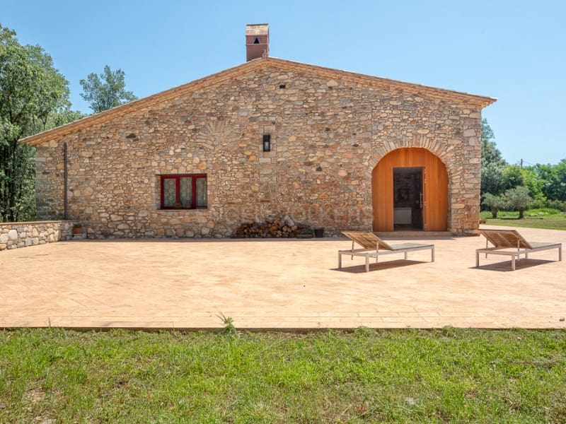 6 soveværelse Finca/Landehus til salg i La Cellera de Ter med swimmingpool - € 1.800.000 (Ref: 8472751)