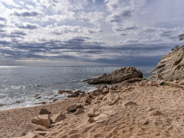 Building Plot for sale in Tossa de Mar - € 980,000 (Ref: 8542508)