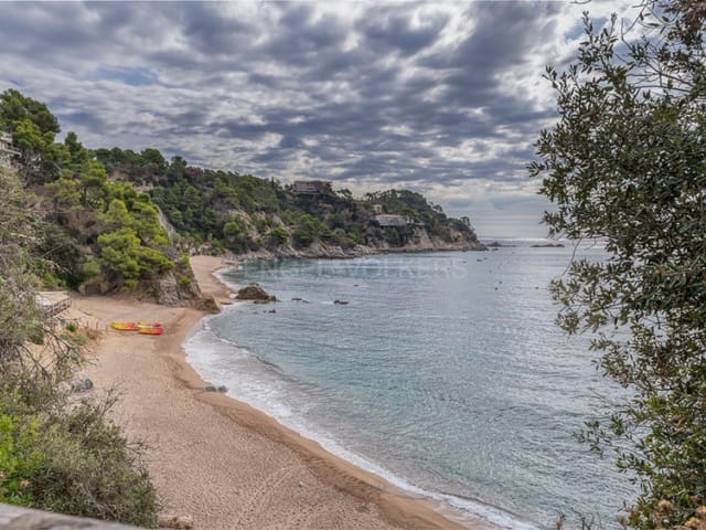 Building Plot for sale in Tossa de Mar - € 980,000 (Ref: 8542508)