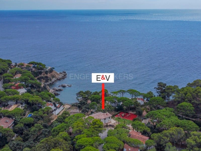 7 soveværelse Villa til salg i Lloret de Mar med swimmingpool garage - € 12.500.000 (Ref: 8560023)