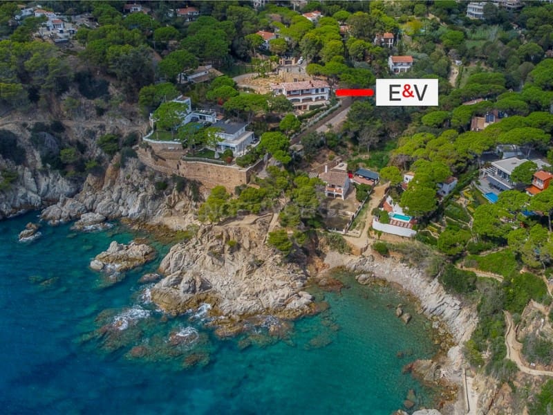 7 soveværelse Villa til salg i Lloret de Mar med swimmingpool garage - € 12.500.000 (Ref: 8560023)