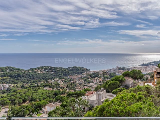 4 soverom Villa til salgs i Roca Grossa, Lloret de Mar - € 1 230 000 (Ref: 8582930)