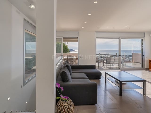 3 bedroom Villa for sale in L'Estartit, Torroella de Montgrí with garage - € 955,000 (Ref: 8591195)