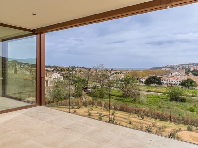 3 quarto Apartamento para venda em S'Agaro, Castell-Platja d'Aro com piscina - 950 000 € (Ref: 8615506)