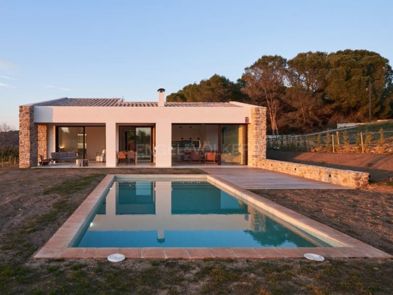 3 chambre Villa/Maison à vendre à Saus, Camallera i Llampaies avec piscine garage - 725 000 € (Ref: 8645928)