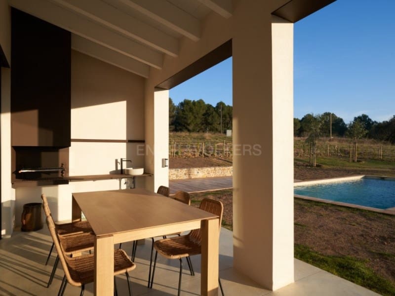 3 chambre Villa/Maison à vendre à Saus, Camallera i Llampaies avec piscine garage - 725 000 € (Ref: 8645928)