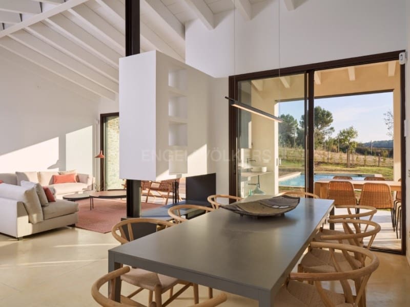 3 chambre Villa/Maison à vendre à Saus, Camallera i Llampaies avec piscine garage - 725 000 € (Ref: 8645928)