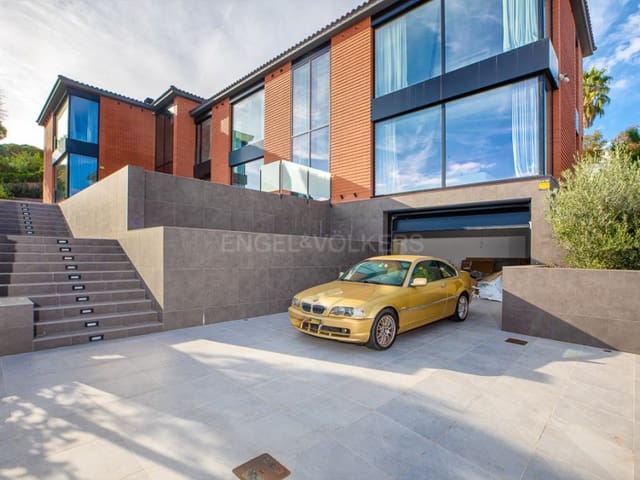 7 soverom Villa til salgs i Sant Feliu de Guíxols med svømmebasseng garasje - € 2 450 000 (Ref: 8703019)