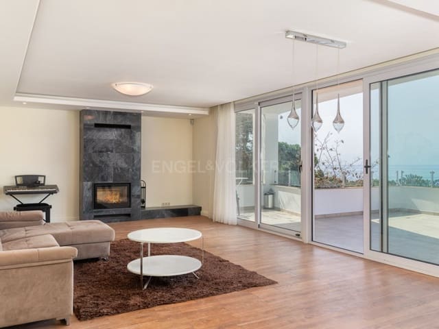 4 sypialnia Willa na sprzedaż w Canyelles, Lloret de Mar z basenem garażem - 690 000 € (Ref: 8704186)