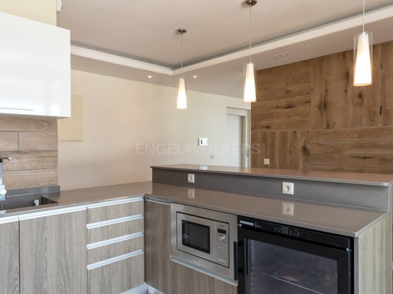 4 sypialnia Willa na sprzedaż w Lloret de Mar z basenem garażem - 690 000 € (Ref: 8704186)