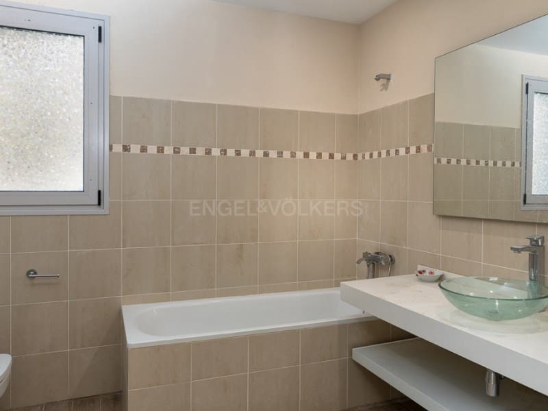 4 sypialnia Willa na sprzedaż w Lloret de Mar z basenem garażem - 690 000 € (Ref: 8704186)